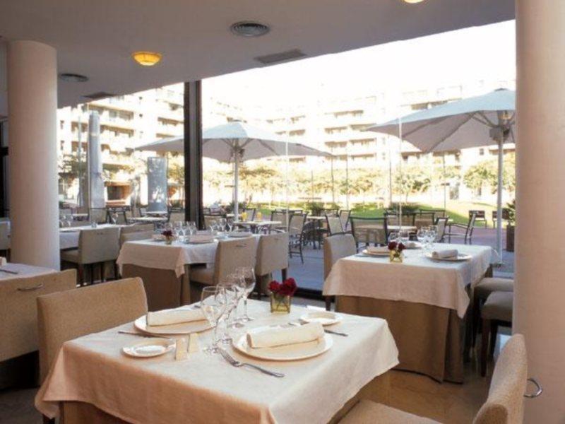 Hesperia Barcelona Del Mar Hotell Restaurant bilde